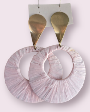 PENDIENTE PAPEL ROSA BEBE